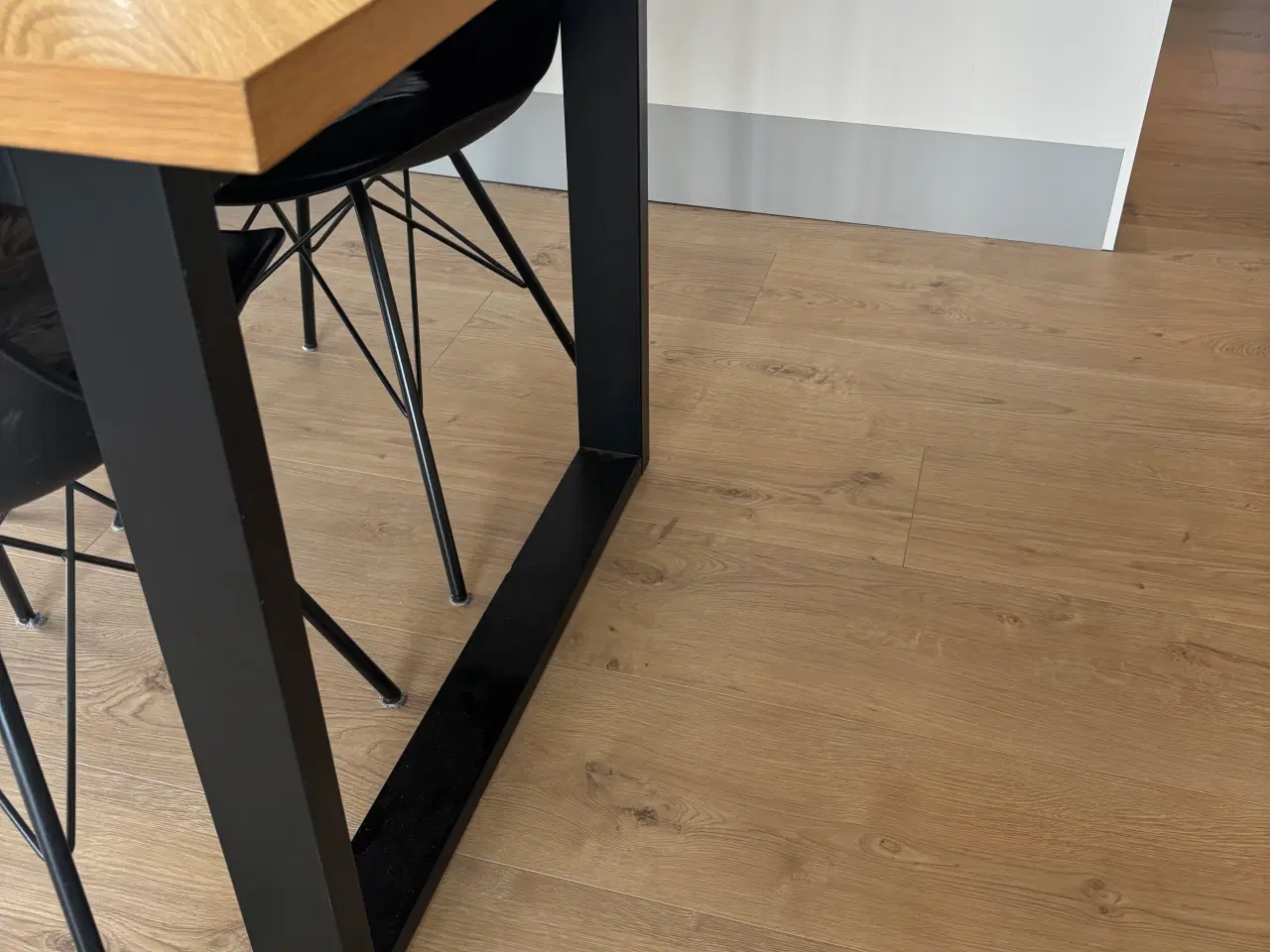 Billede 4 - Jysk spisebord med sildeben - 90 x 200