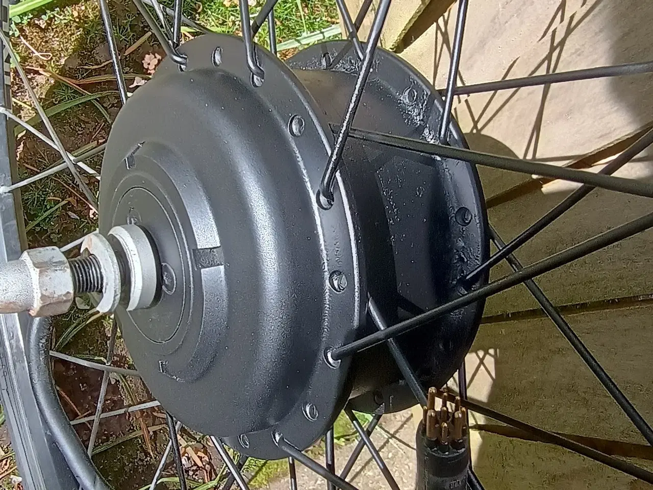 Billede 3 - 28" forhjul med 36 volt motor