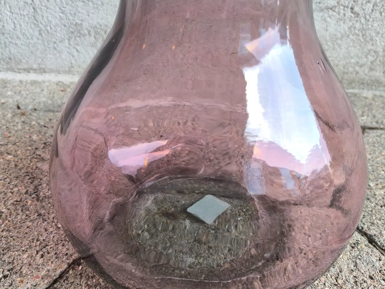 Billede 2 - Vase med lyserød skær