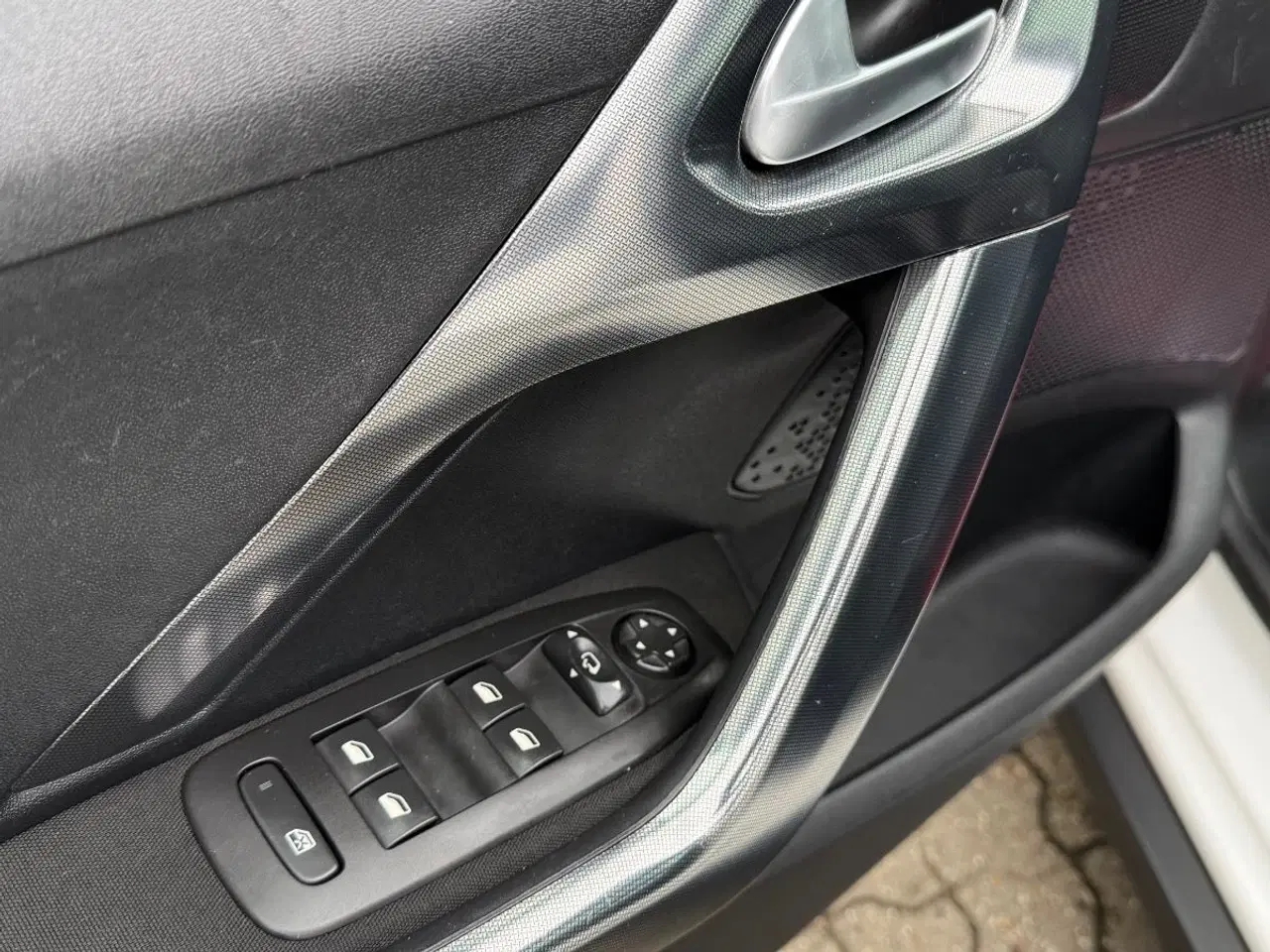 Billede 13 - Peugeot 2008 1,6 BlueHDi 100 Allure Sky