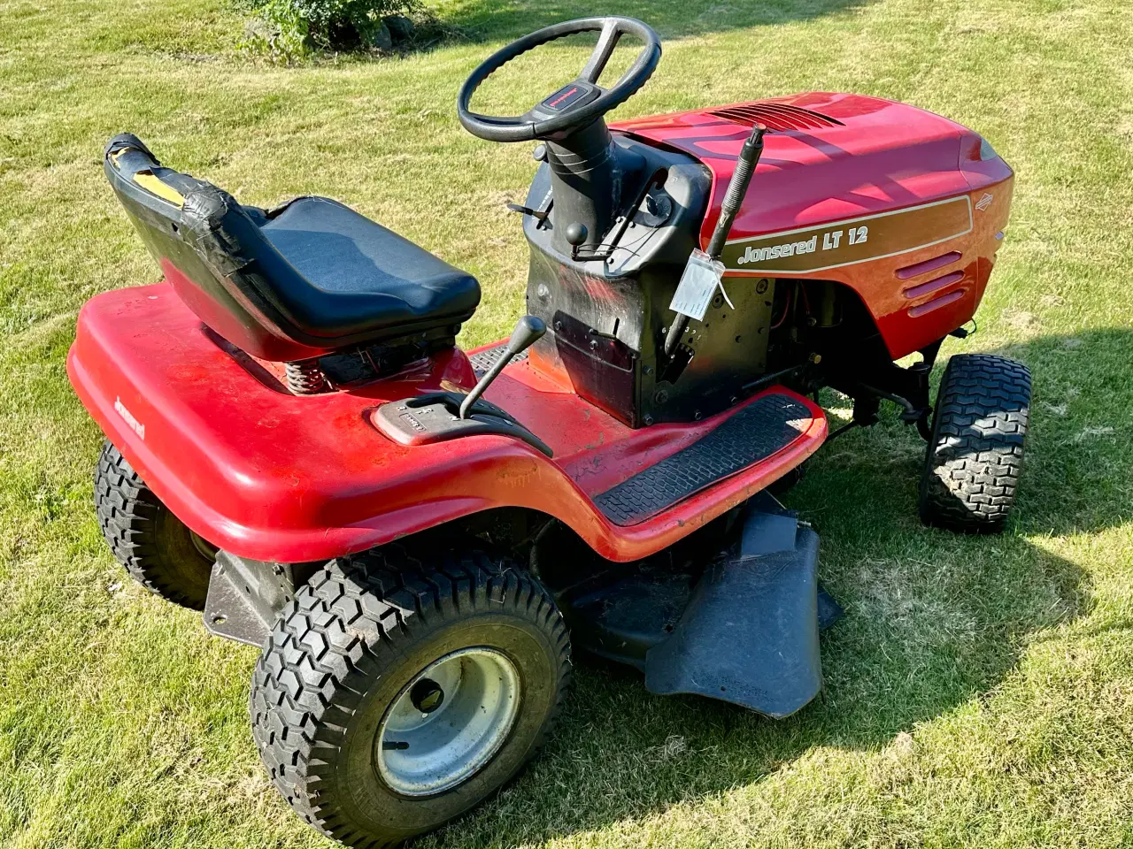 Billede 3 - Jonsered LT12 havetraktor