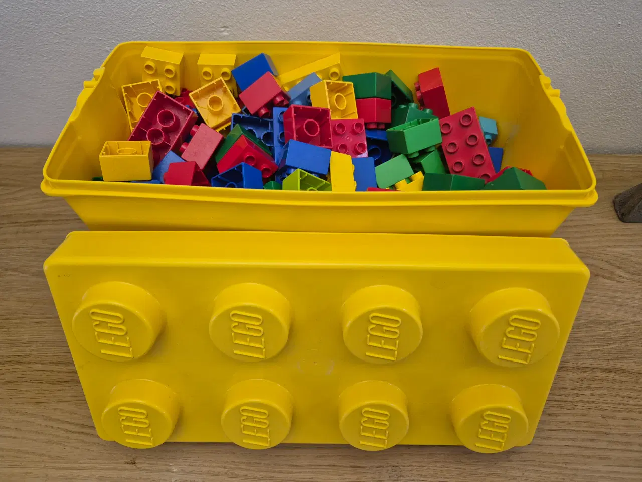 Billede 1 - Duplo Kasse med Blandede Standard Klodser