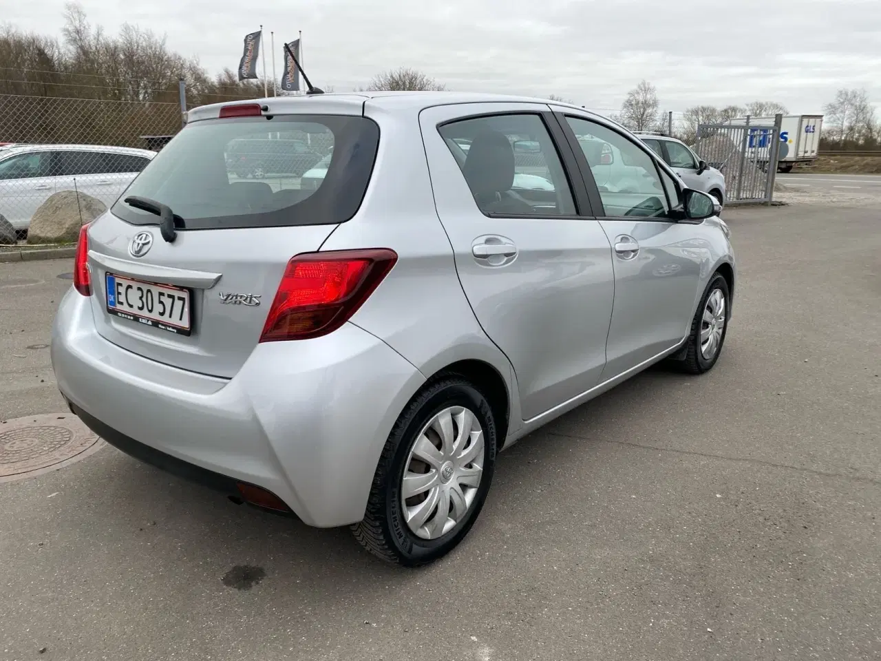 Billede 3 - Toyota Yaris 1,0 VVT-I T2 69HK 5d