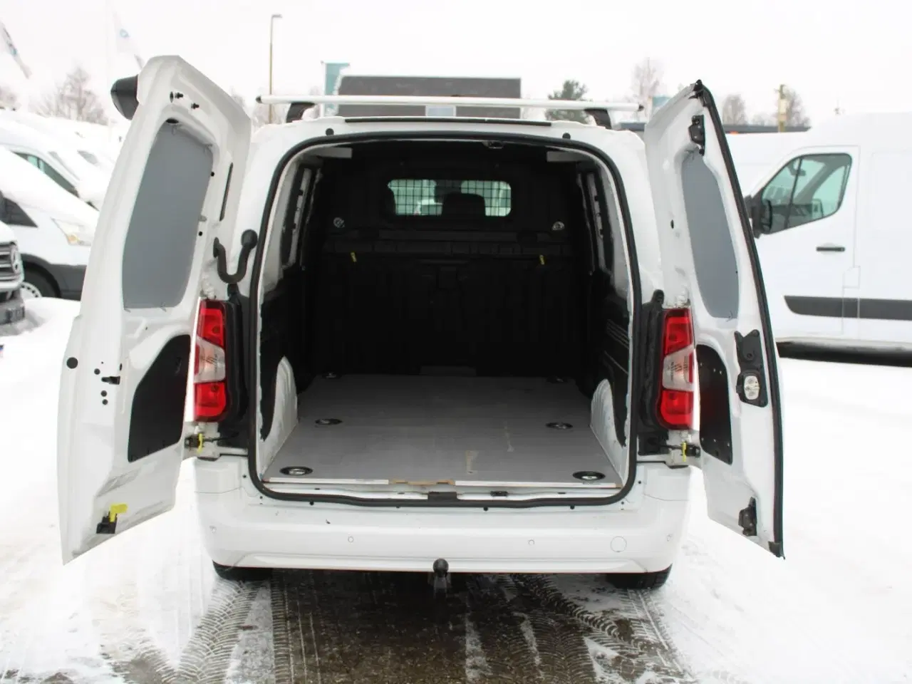 Billede 10 - Peugeot Partner 1,5 BlueHDi 130 L2V2 Plus EAT8 Van