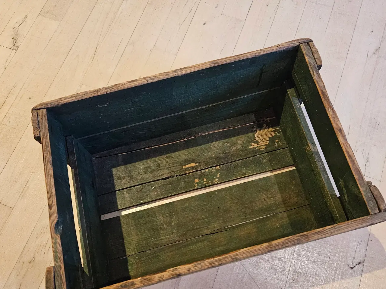 Billede 2 - Tuborg ølkasse i træ