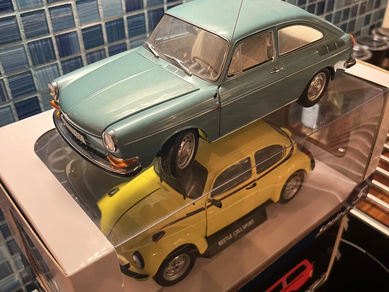 Billede 16 - Model biler 1:18 VW