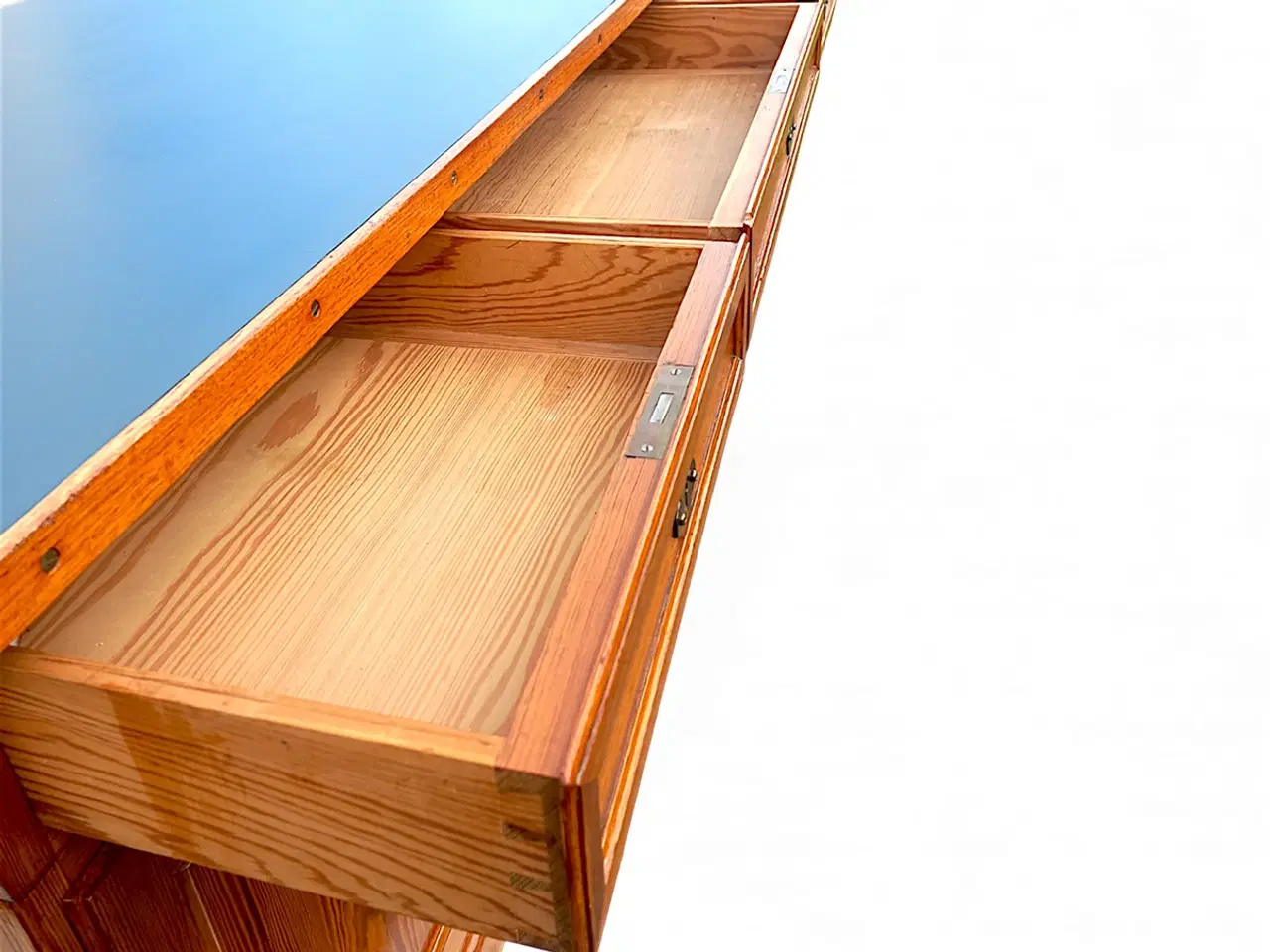 Billede 11 - Originalt skrivebord fra Københavns Rådhus