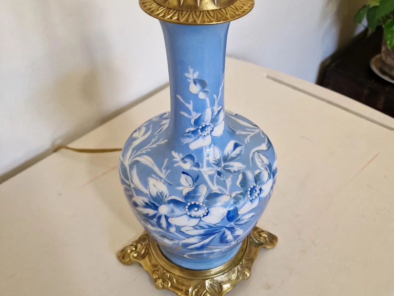 Billede 7 - Flot bordlampe i porcelæn