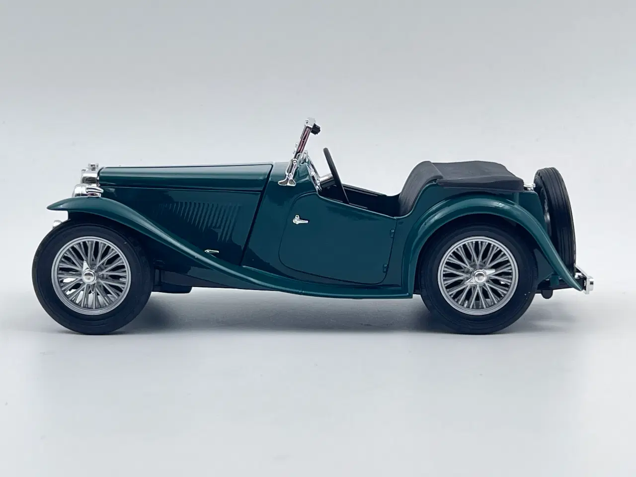 Billede 3 - 1947 MG TC Midget Cabriolet - 1:18 