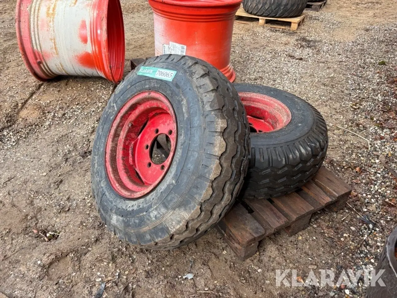 Billede 1 - Landbrugsdæk Stomil AM-11 - 2 styk