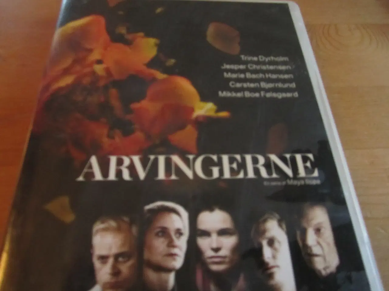 Billede 1 - ARVINGERNE. Sæson. 1.