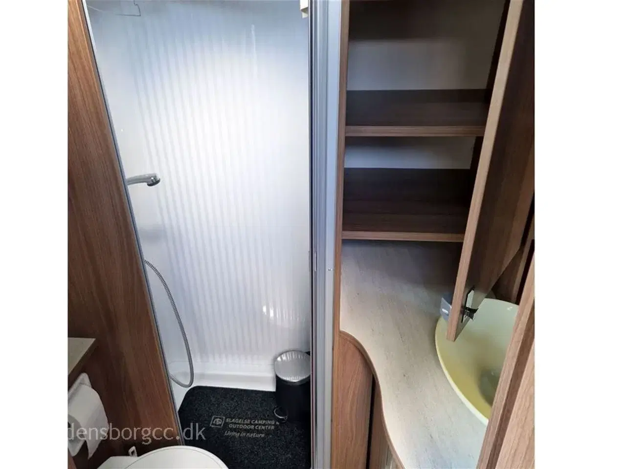 Billede 4 - 2017 - Bürstner Averso Top 560 TK   1 Ejers velholt køjevogn.