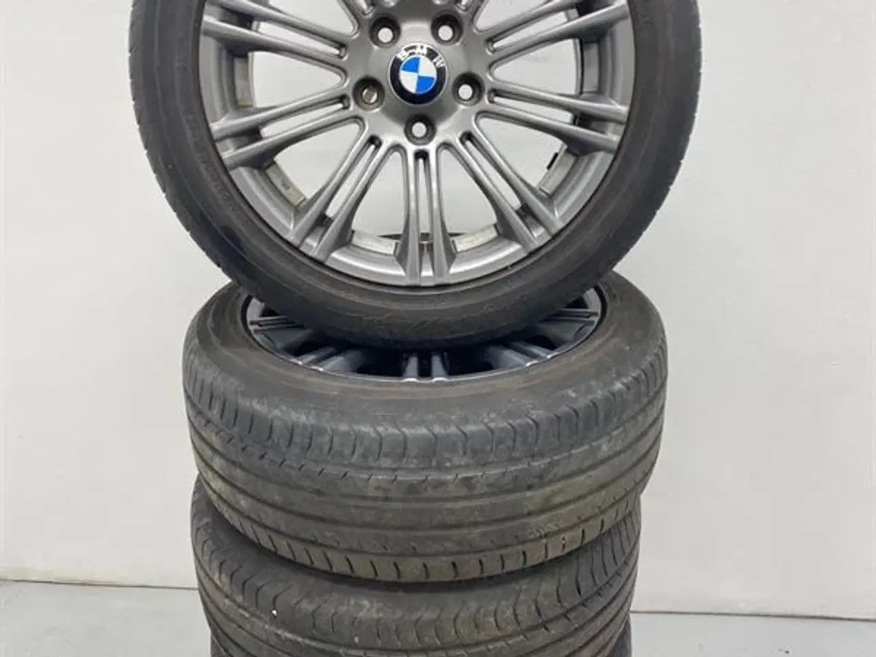 Billede 1 - 17" Alufælge med sommerdæk A64464 BMW E32 E34 E39 E60 E61 E60LCI E61LCI