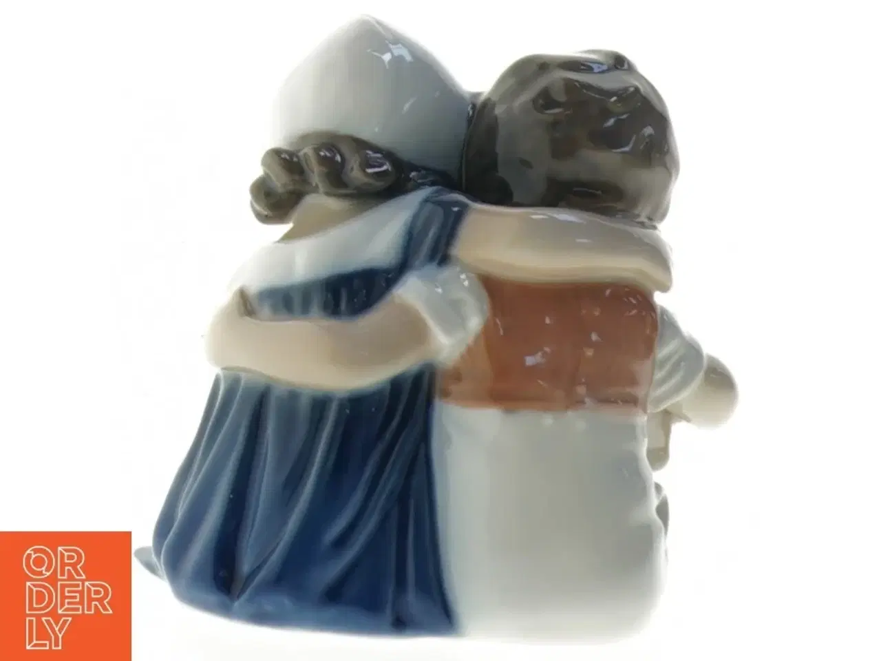 Billede 3 - Porcelænsfigur med bøgende børn fra Royal Copenhagen (str. 10,5 cm)