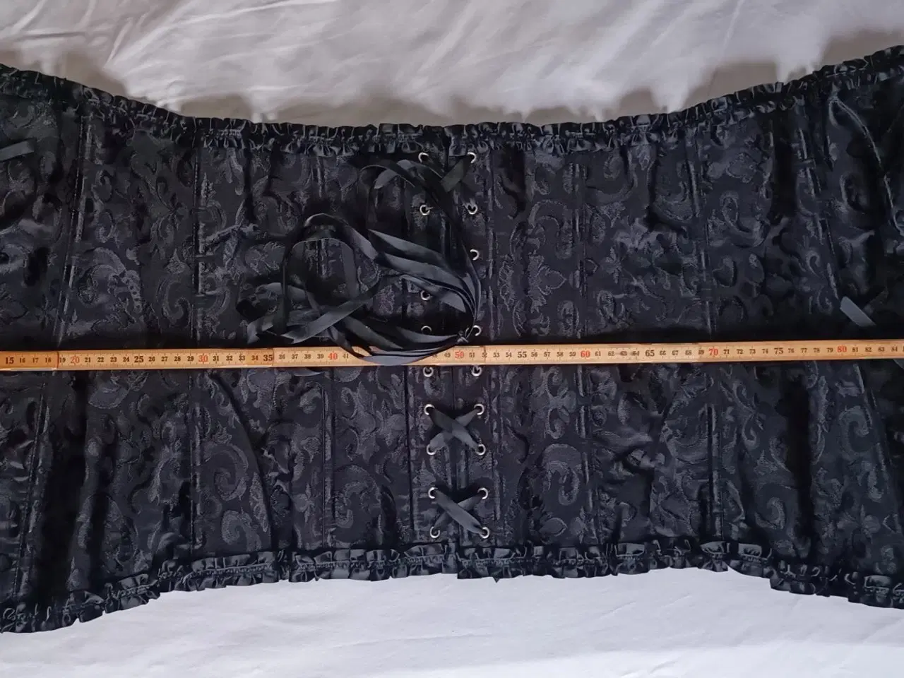 Billede 5 - Sort brokade korset