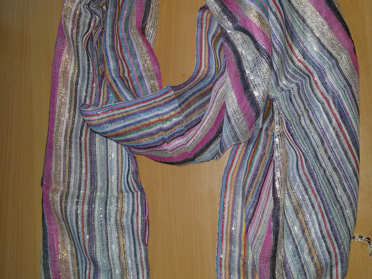 Billede 1 - Tørklæde 	