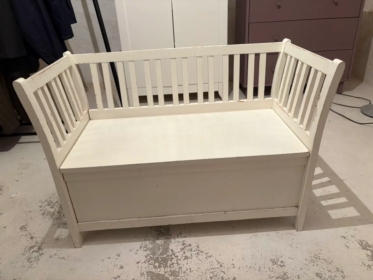 Billede 5 - Fin gammel bænk med opbevaring