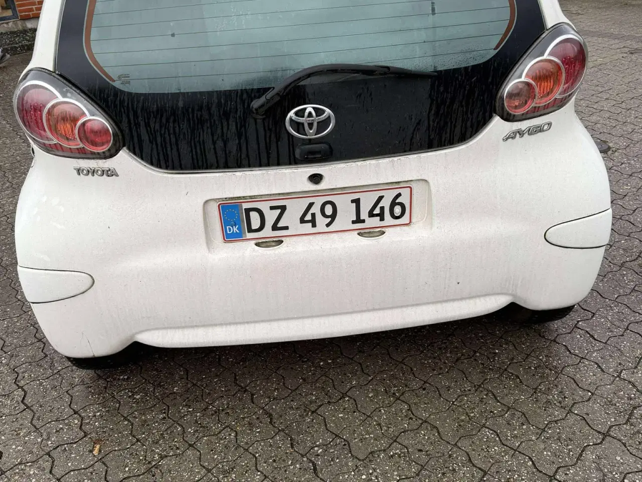 Billede 7 - Toyota Aygo 1.0 benzin • 2011 • hvid • Nysynet