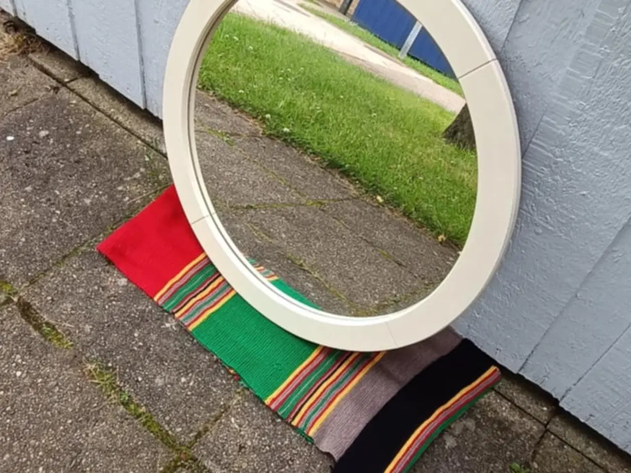 Billede 1 - Spejl til væggen