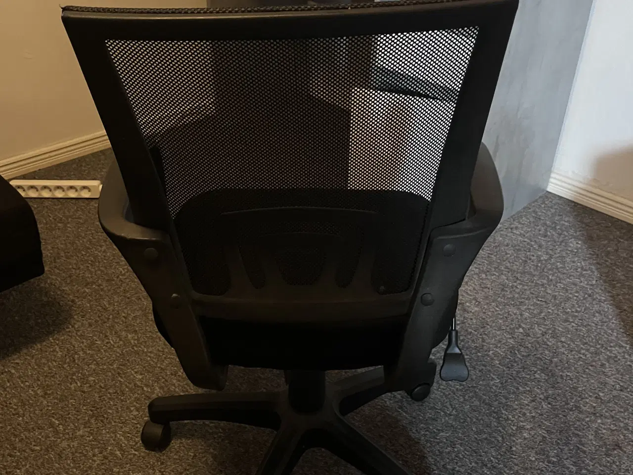 Billede 7 - skrivebord og kontorstol