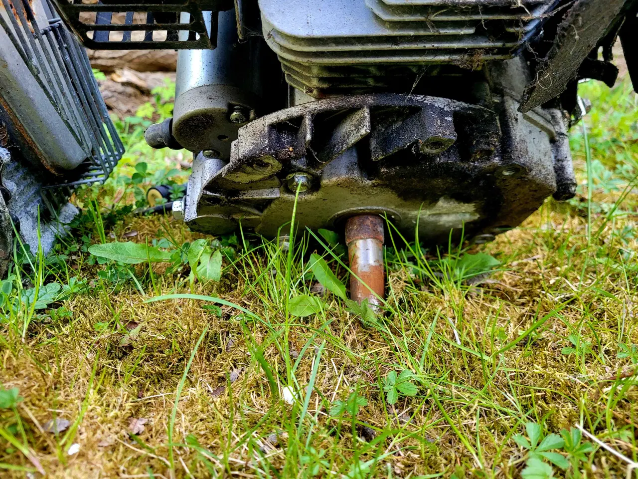 Billede 10 - 5 defekte plæneklipper motor sælges 
