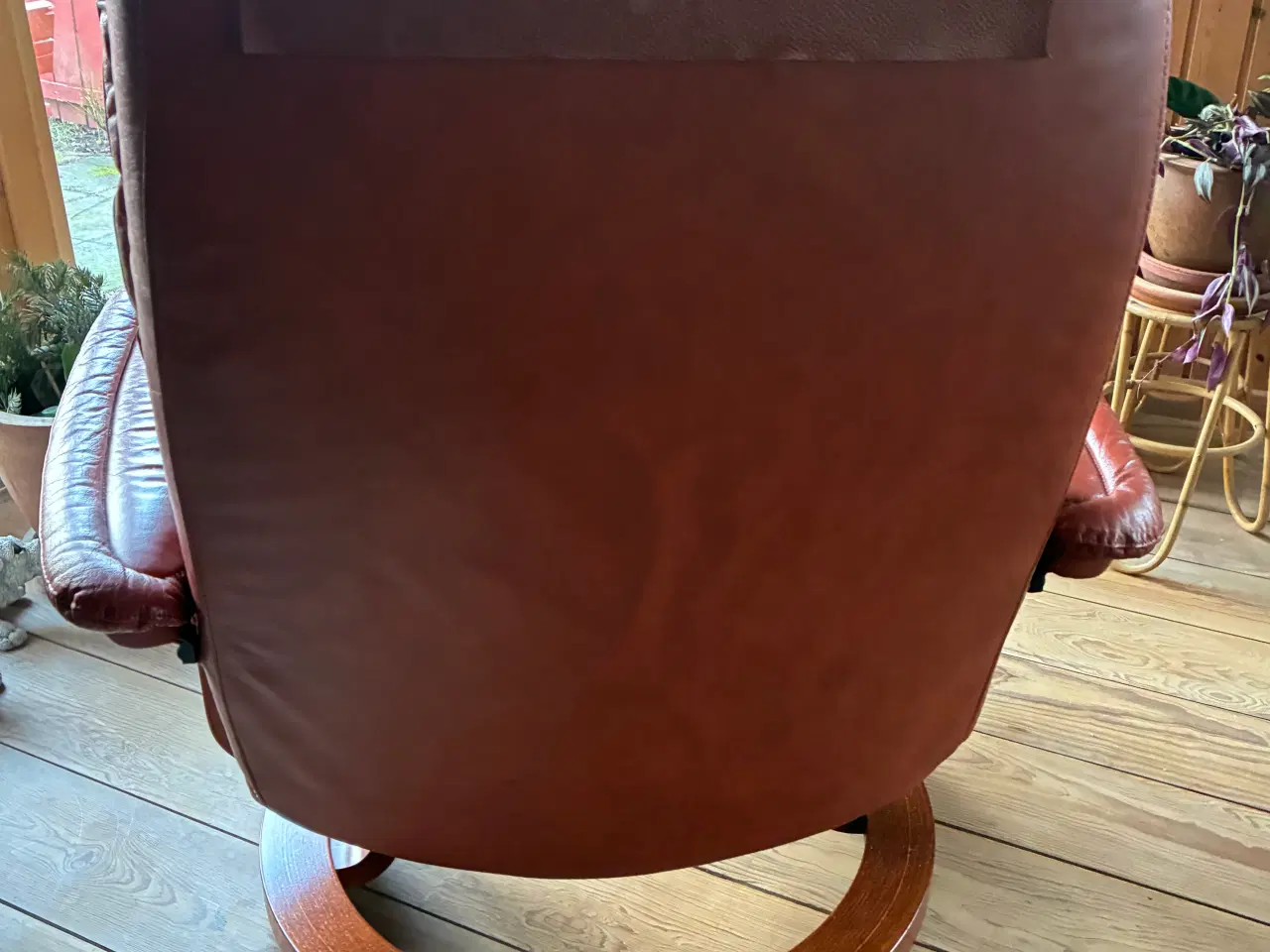 Billede 3 - Stressless recliner i rødt okselæder - fra 1980'er