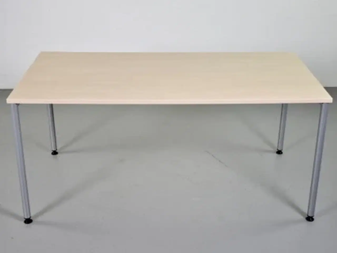 Billede 1 - Kantinebord med birkeplade og alugråt stel