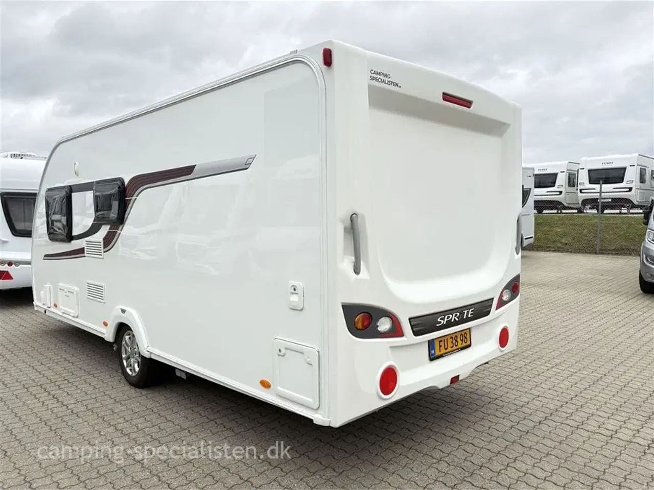 Billede 3 - 2015 - Sprite Cruzer 480 SR   Sprite Cruser 480 SR model 2015 kan nu ses hos Camping-Specialisten.dk