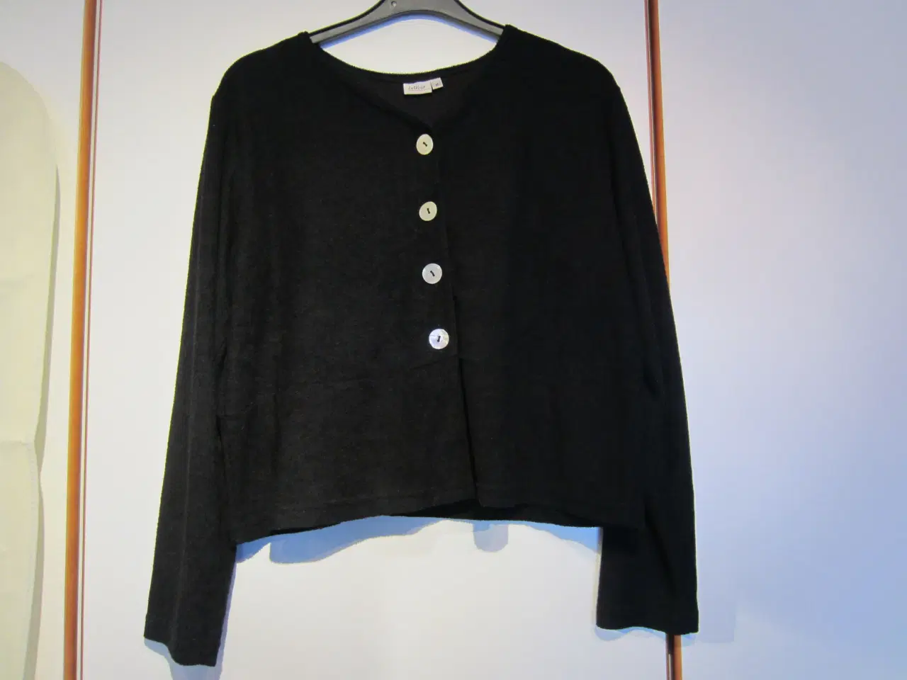Billede 1 - Fin sort bluse fra In Wear i str. M