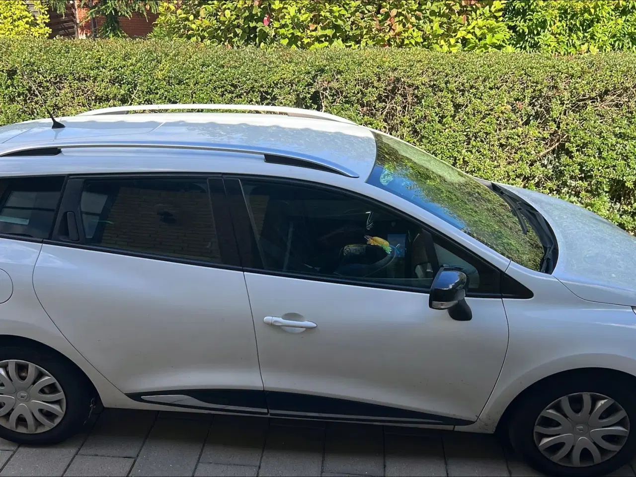 Billede 2 - Økonomisk, rummelig og velkørende