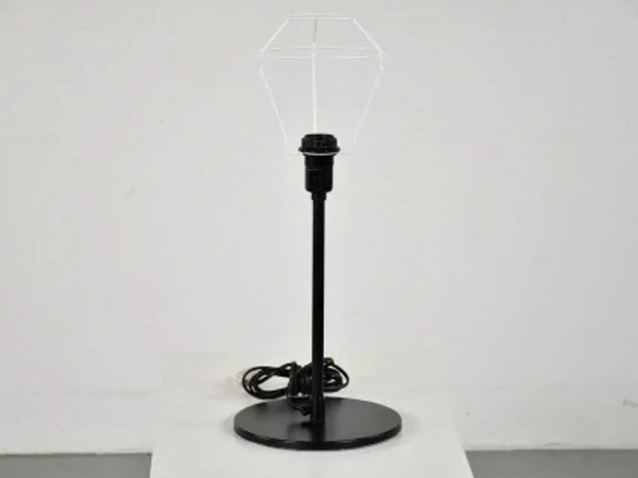 Billede 4 - Le klint bordlampe (uden skærm)