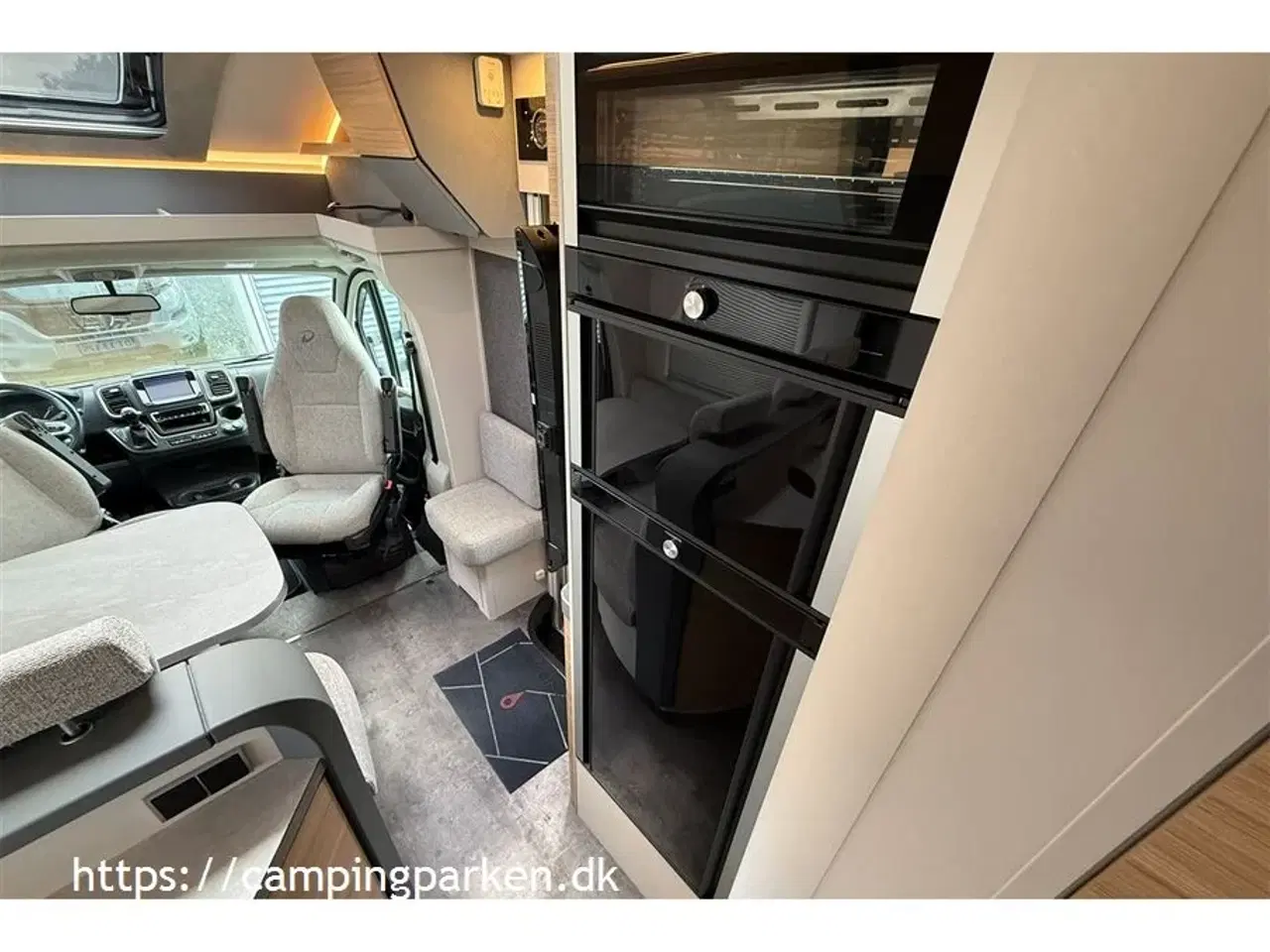 Billede 11 - 2022 - Dethleffs Pulse T 7051 DBM GT   Luksuscamper fra tyske Dethleffs, topmodellen i deltintegereret klassen