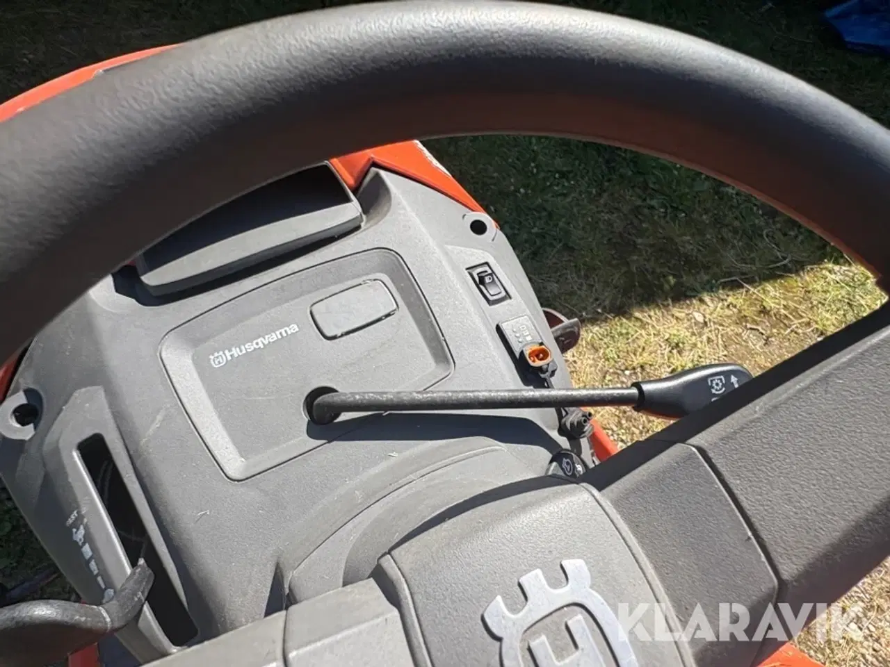 Billede 12 - Græsslåmaskine Husqvarna TS 138