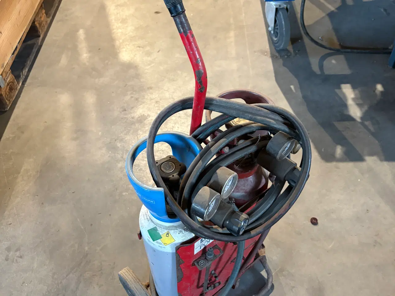 Billede 1 - Gas og ilt sæt med ejendoms flasker