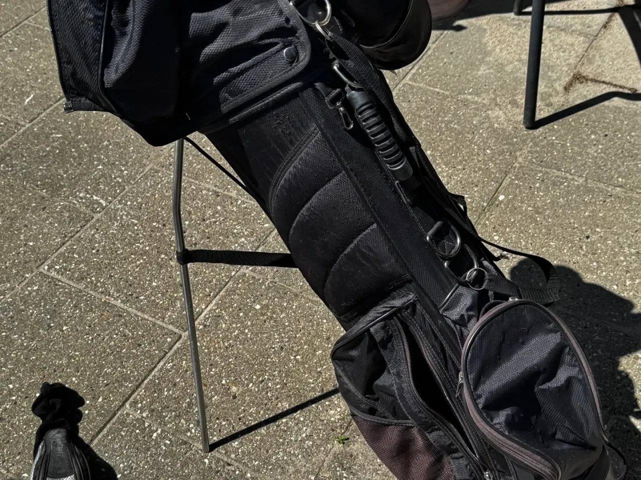 Billede 5 - Golfsæt med stand bag brugt men ok- 