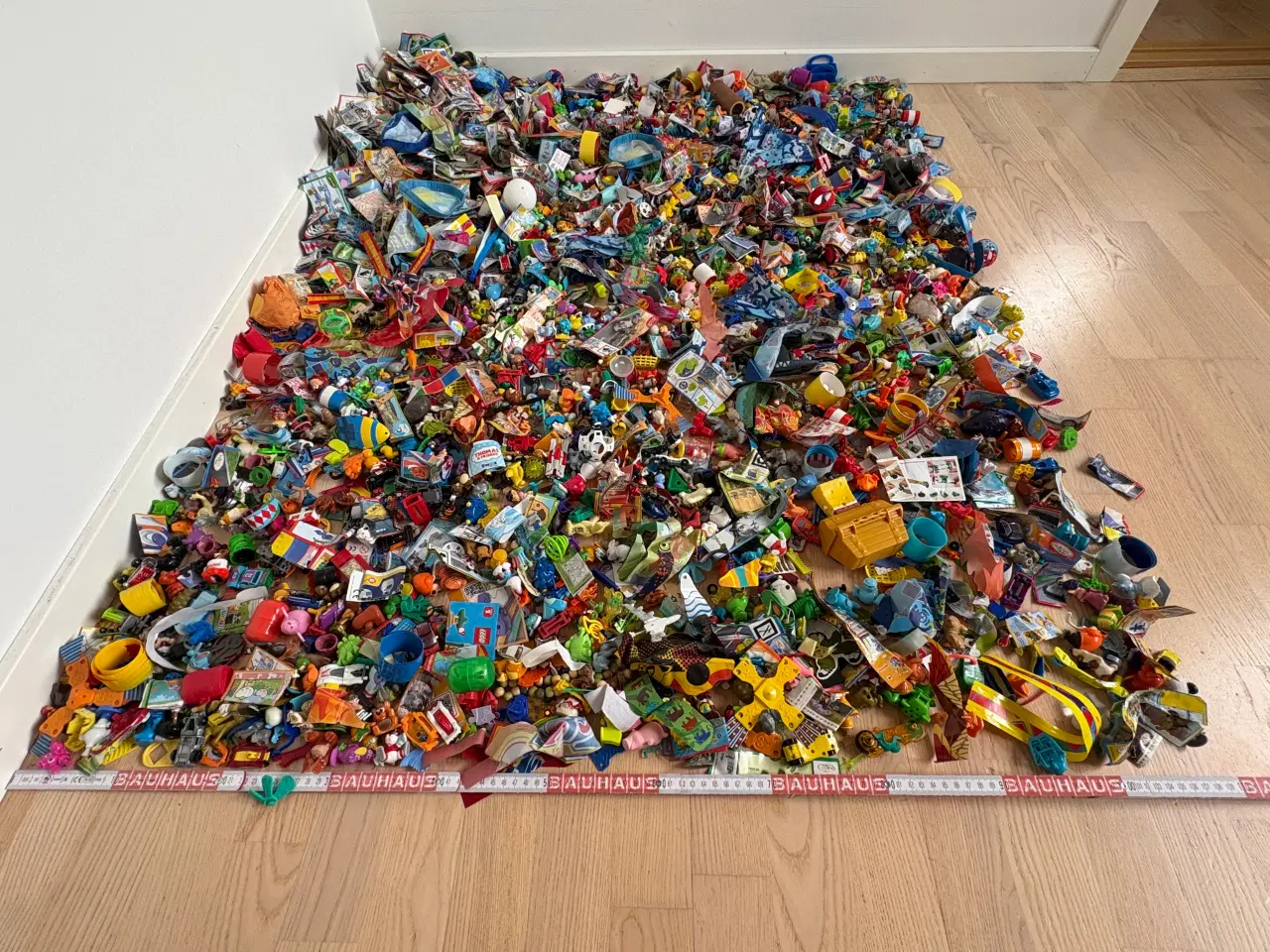 Billede 6 - Stor samling af Kinderæg – ca. 1000 stk (7kg)