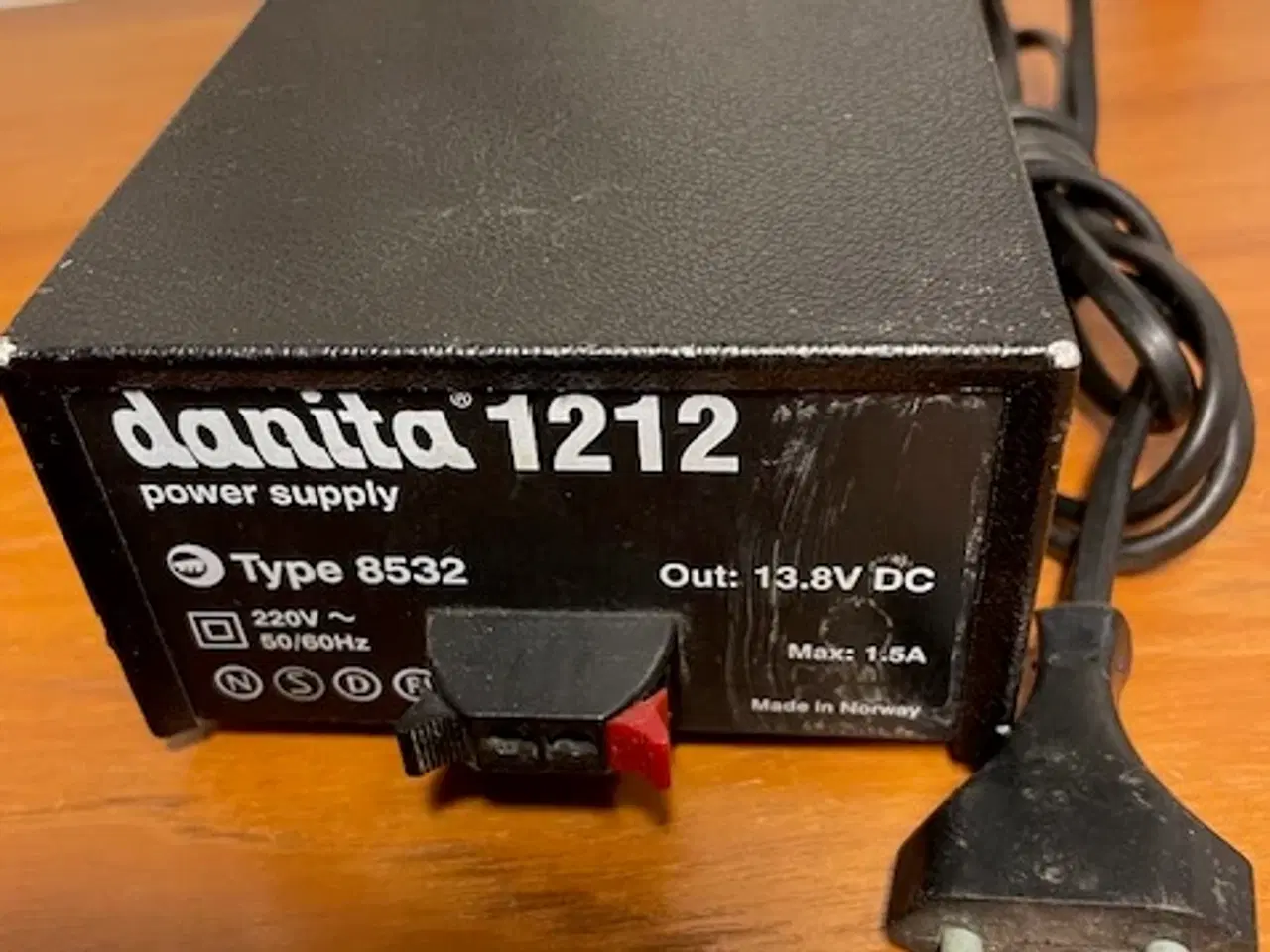 Billede 1 - Danita strømforsyning 12V 1,5A
