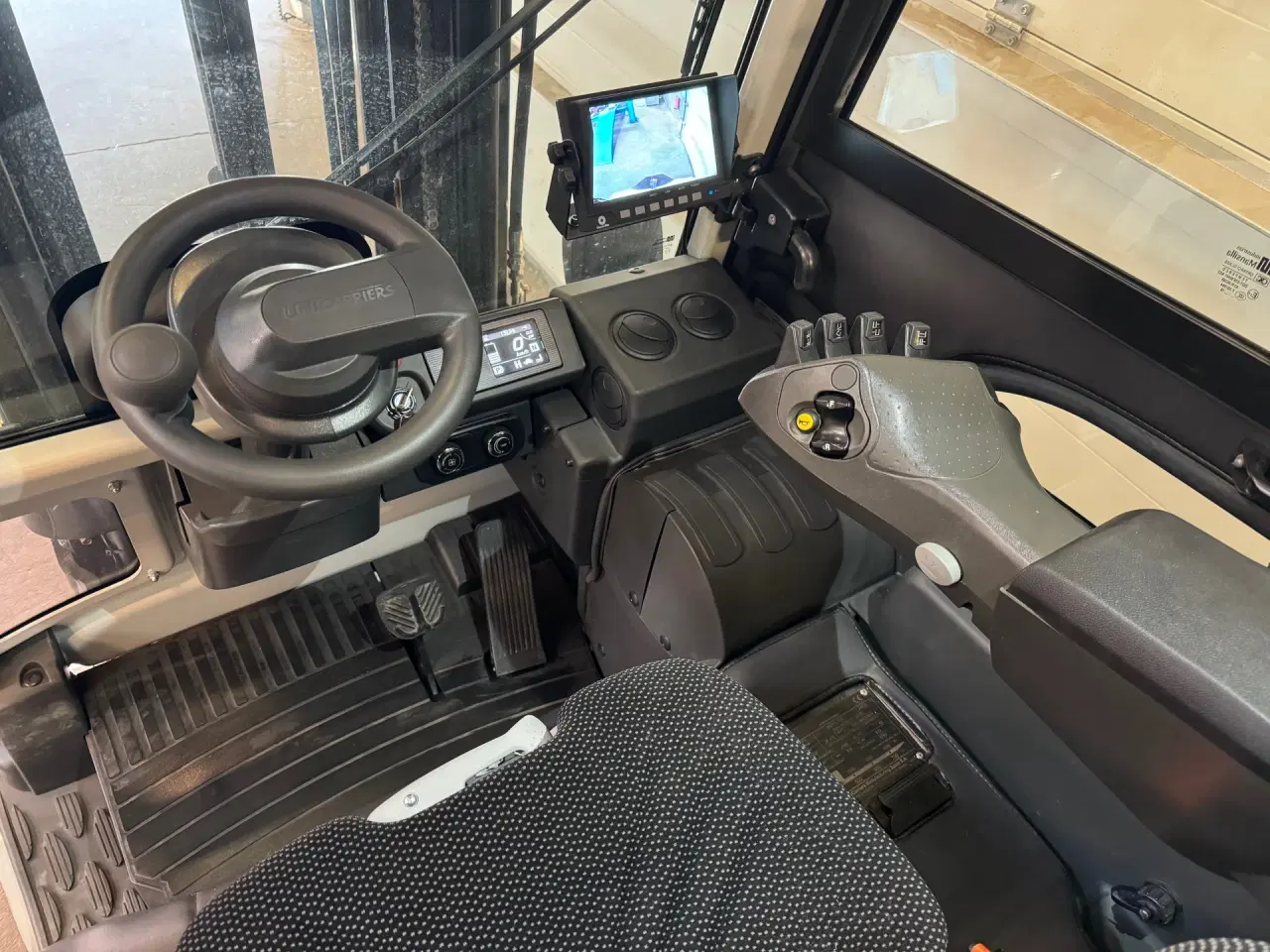 Billede 10 - Unicarriers 1600 kg eltruck. Som ny. Kun 130 timer