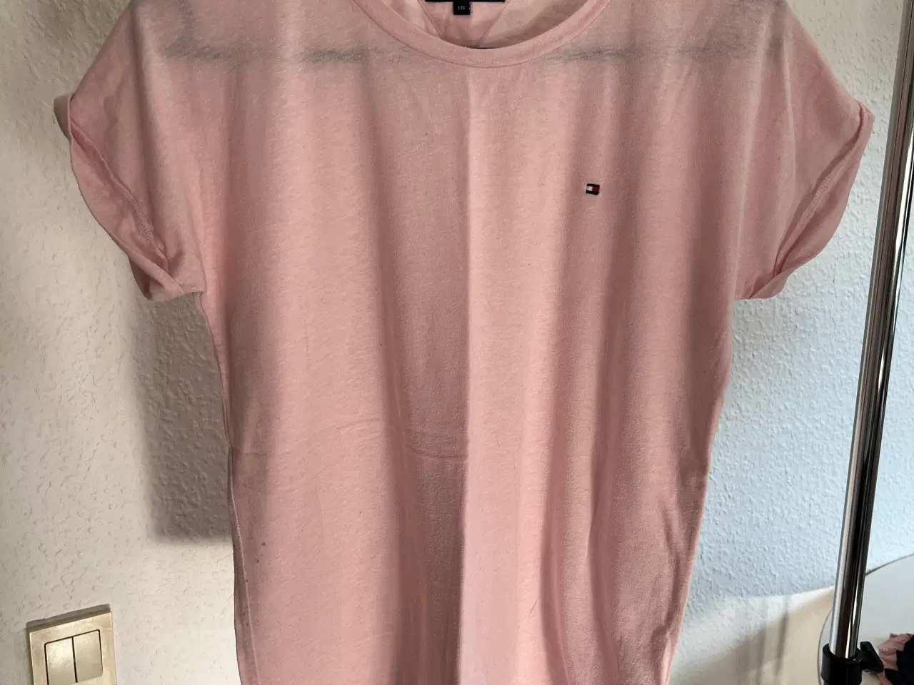 Billede 3 - Tommy Hilfiger - t-shirt str. 176