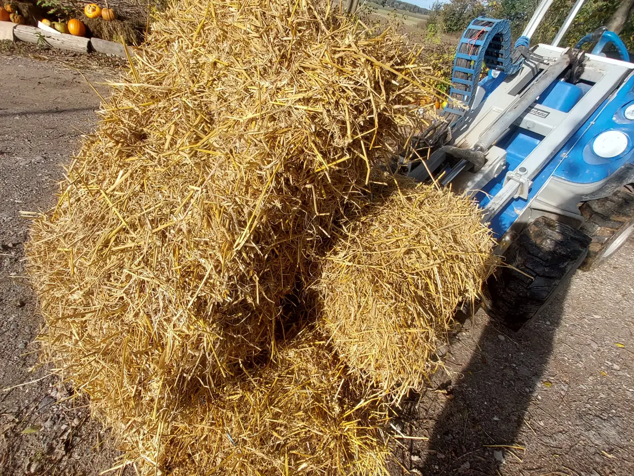 Billede 2 - Halm i småballer