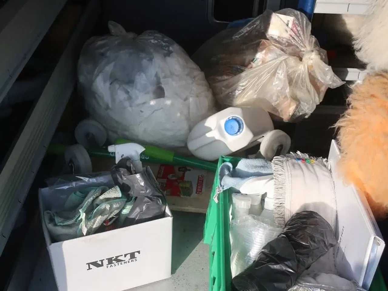 Billede 15 - Varebil FORD TRANSIT CUSTOM VAN 2.0 TDCI - FWD (170 HK) med indhold