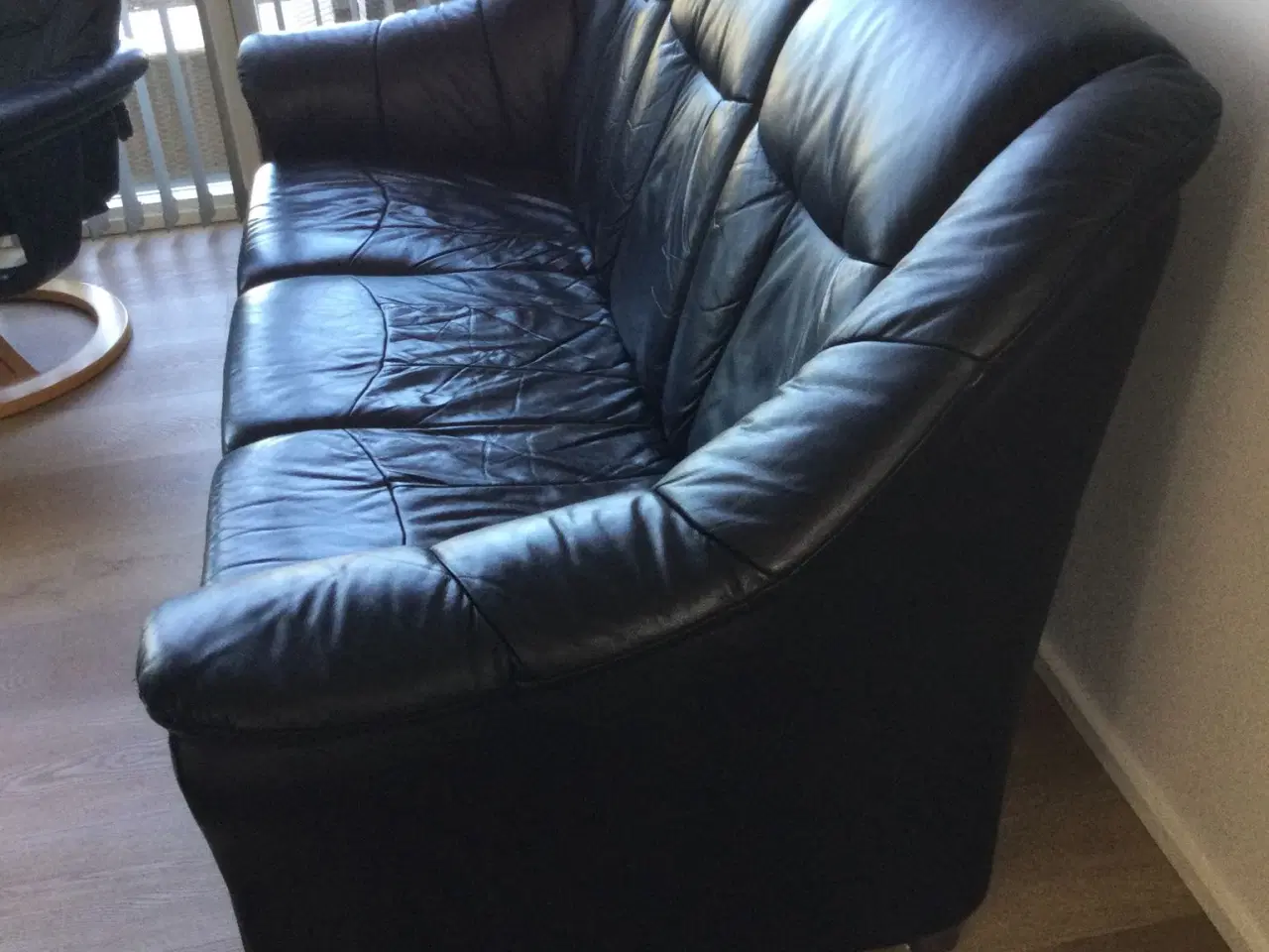 Billede 1 - 3 Pers. Sort læder sofa