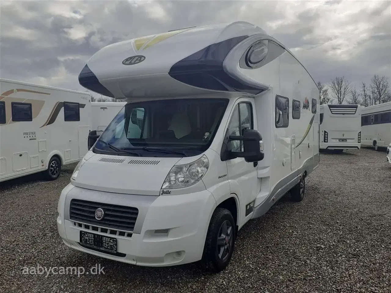 Billede 4 - 2012 - P.L.A M 742   Alkovemodel. lyse lædersæder. ovn.