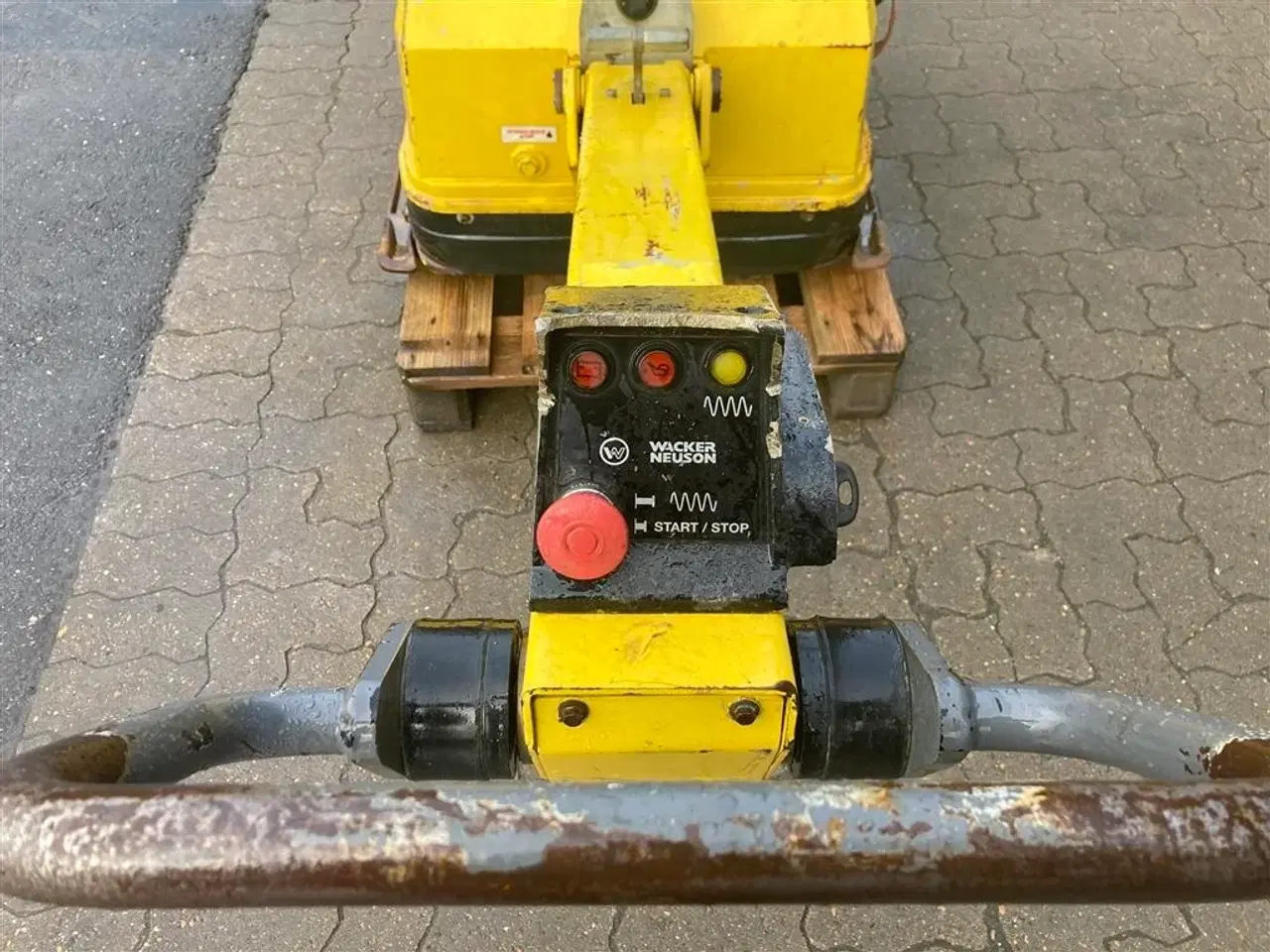 Billede 4 - Wacker DPU 100 - 70 750 kg pladevibrator med frem bak