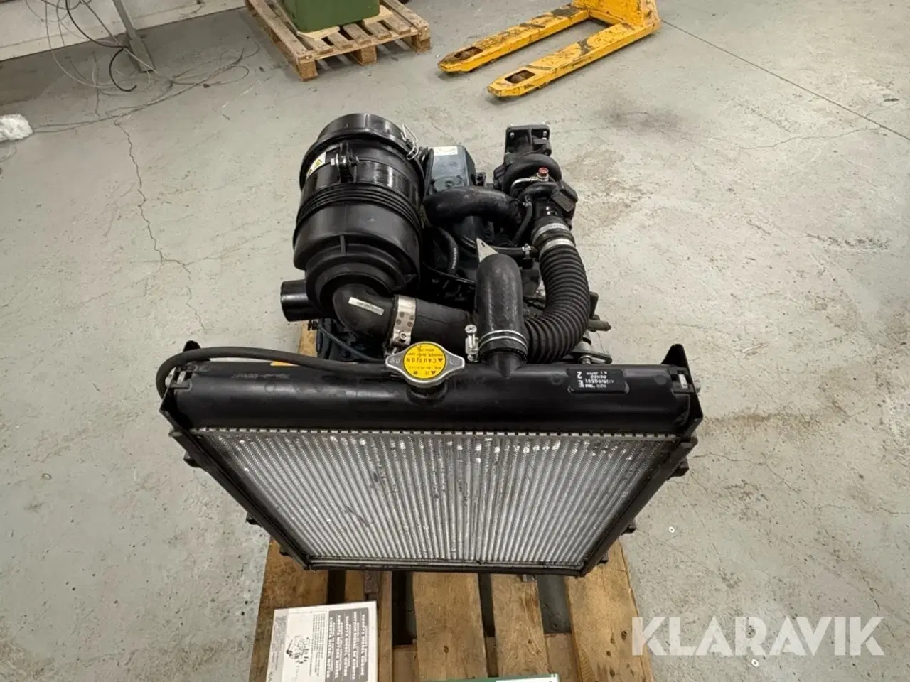 Billede 5 - Motor med køler Kubota V2403-3