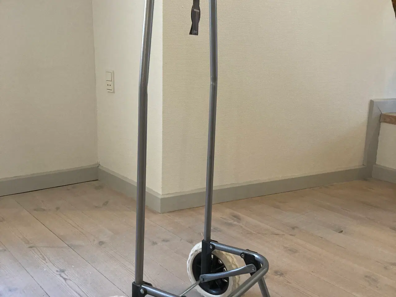 Billede 5 - Indkøbsvogn/ trolley