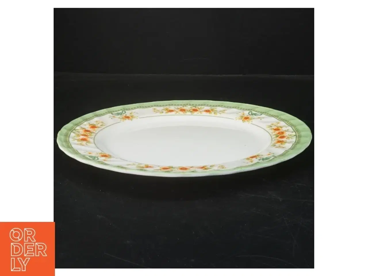 Billede 2 - Dekorative porcelæns tallerkener fra Emel (str. Ø. 25 cm. 4 styk)