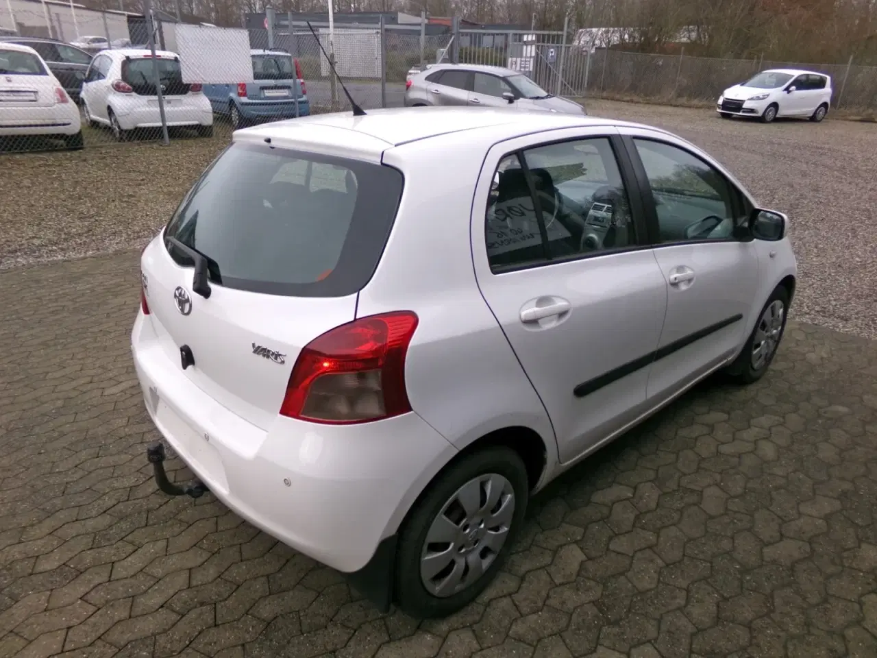 Billede 4 - Toyota Yaris 1,3 Luna