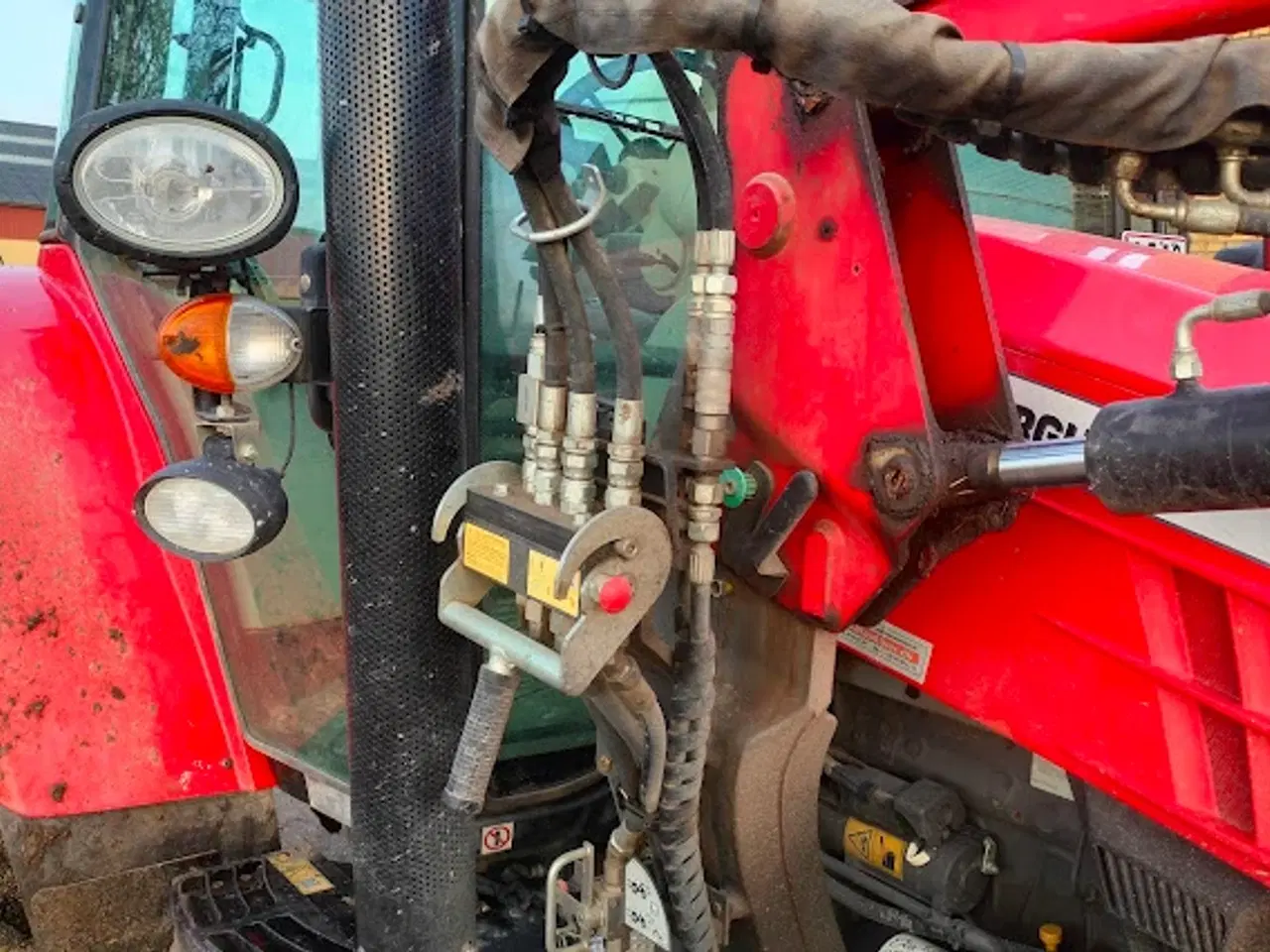 Billede 8 - Massey Ferguson 5612 4 WD Traktor med frontlæsser