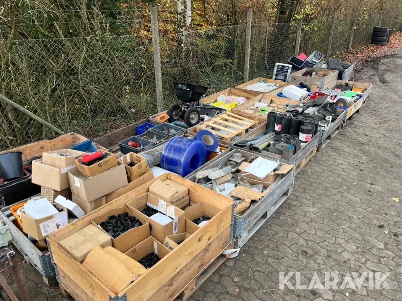 Billede 1 - Blandet lot 20 paller